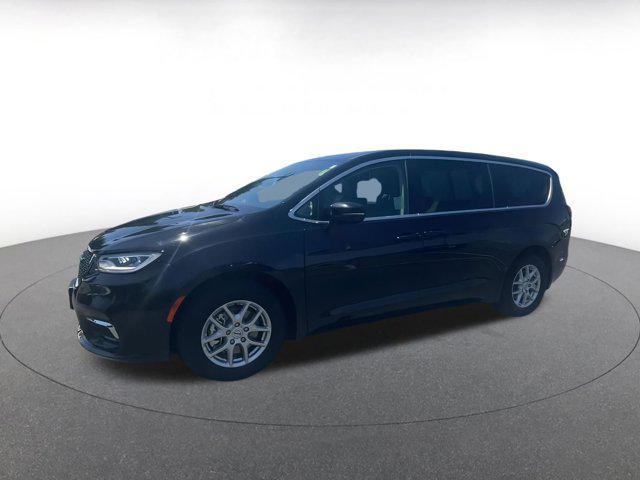 used 2024 Chrysler Pacifica car, priced at $28,689