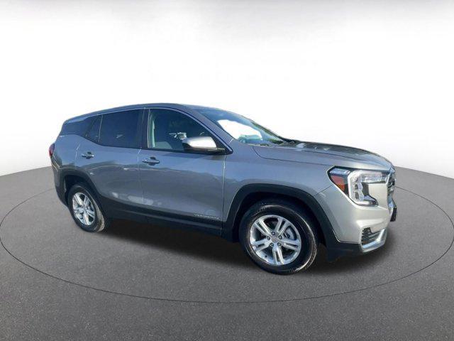 used 2024 GMC Terrain car, priced at $25,136
