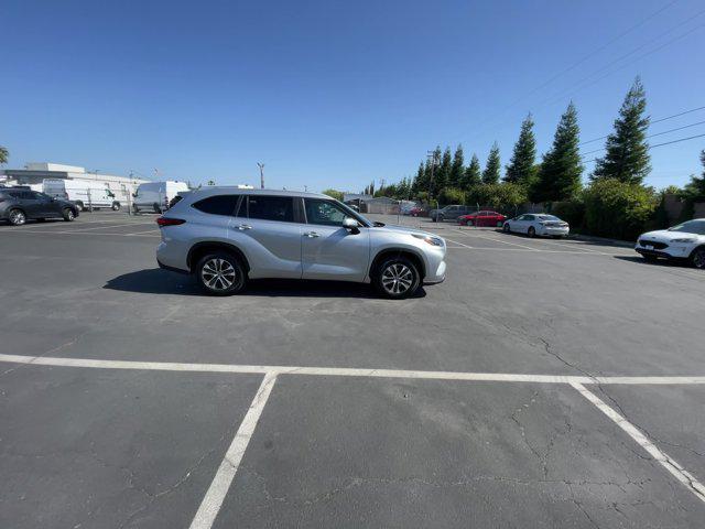 used 2023 Toyota Highlander car, priced at $37,743