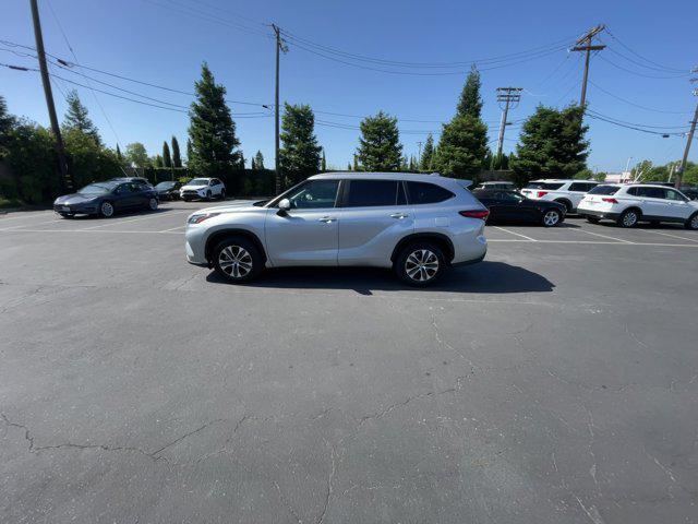 used 2023 Toyota Highlander car, priced at $37,743