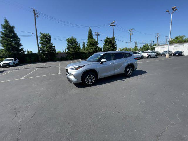 used 2023 Toyota Highlander car, priced at $37,743