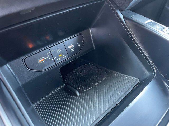 used 2024 Kia Sorento car, priced at $28,368