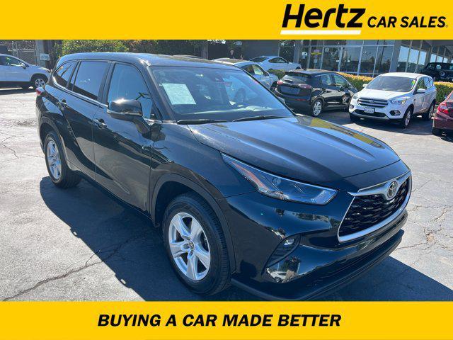 used 2023 Toyota Highlander car, priced at $32,498