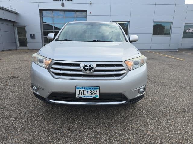 used 2013 Toyota Highlander car, priced at $17,488