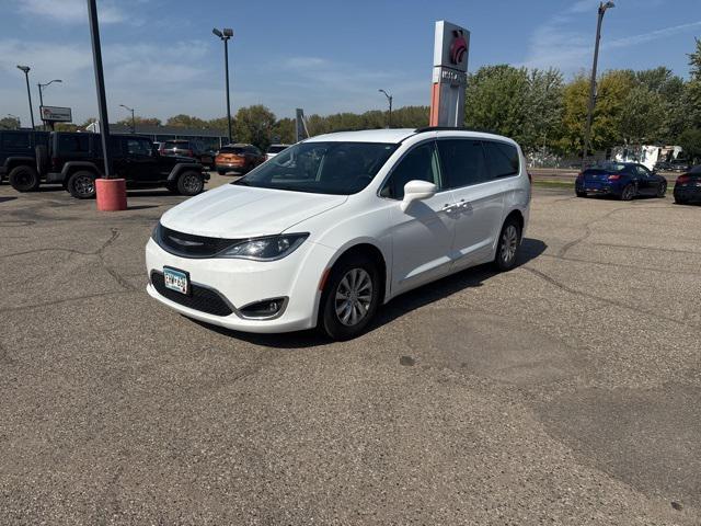 used 2017 Chrysler Pacifica car, priced at $11,988
