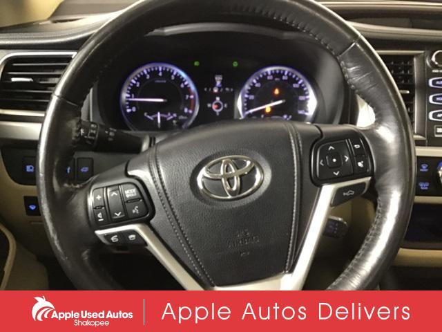 used 2014 Toyota Highlander car, priced at $14,250