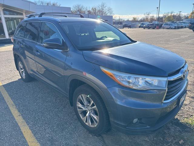 used 2015 Toyota Highlander car, priced at $19,988