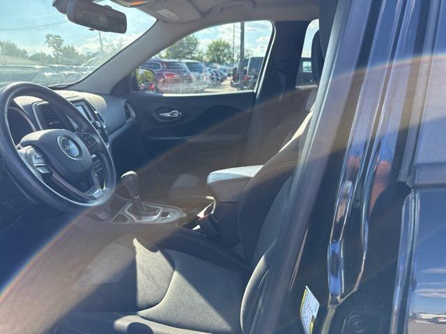 used 2016 Jeep Cherokee car, priced at $9,250