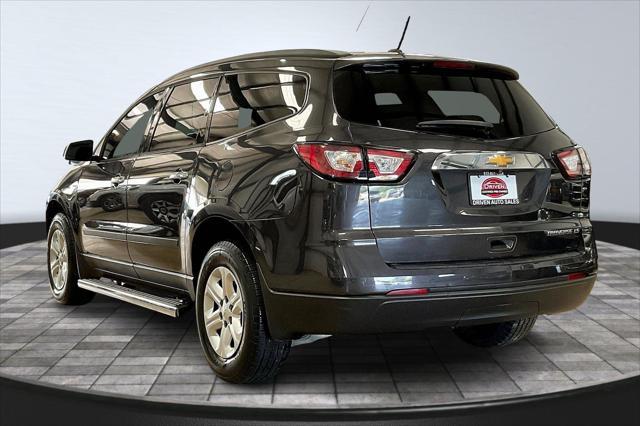 used 2015 Chevrolet Traverse car, priced at $9,995