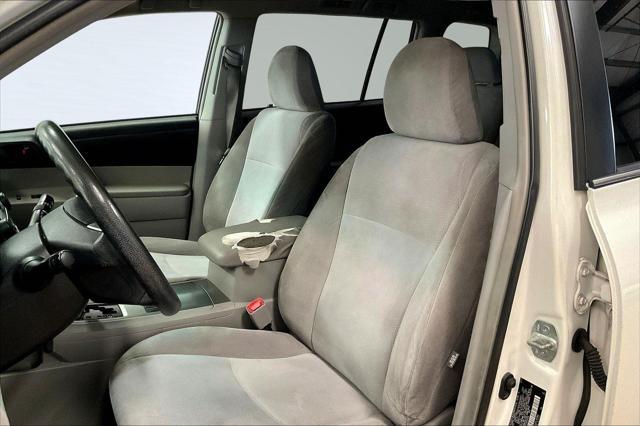 used 2013 Toyota Highlander car, priced at $8,995