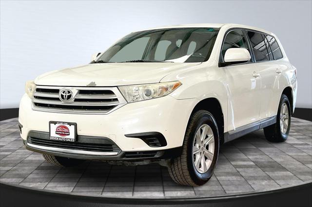 used 2013 Toyota Highlander car, priced at $8,995