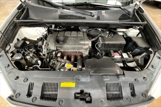 used 2013 Toyota Highlander car, priced at $8,995