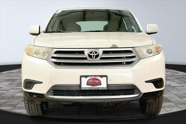 used 2013 Toyota Highlander car, priced at $8,995