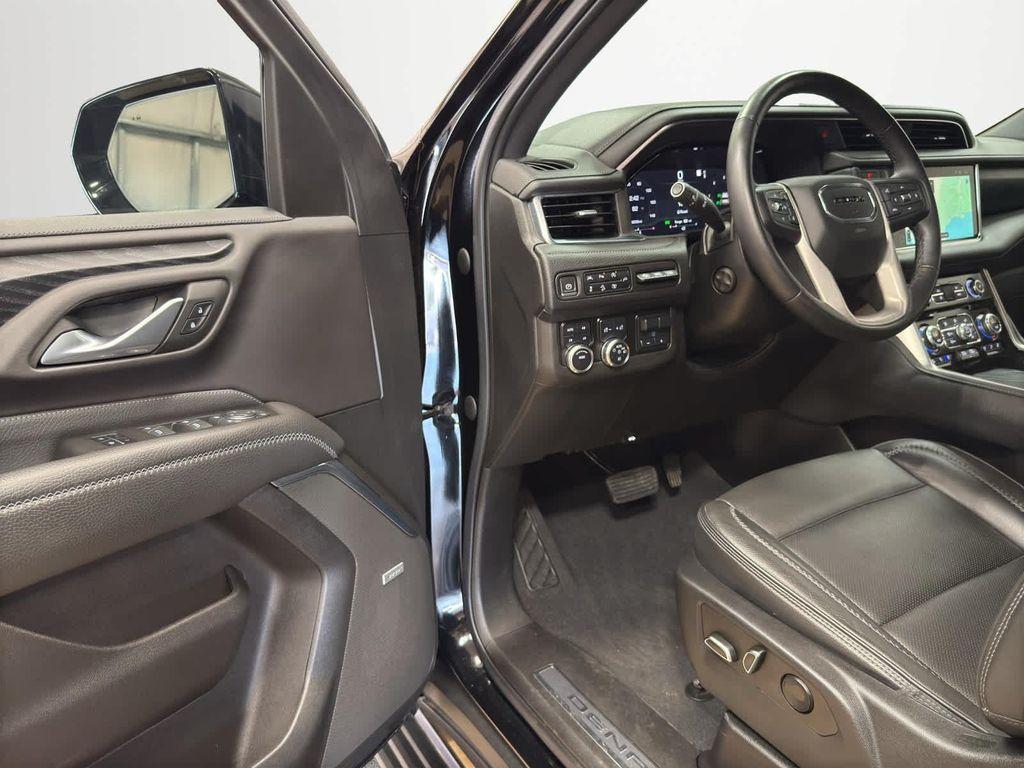 used 2022 GMC Yukon car, priced at $58,995