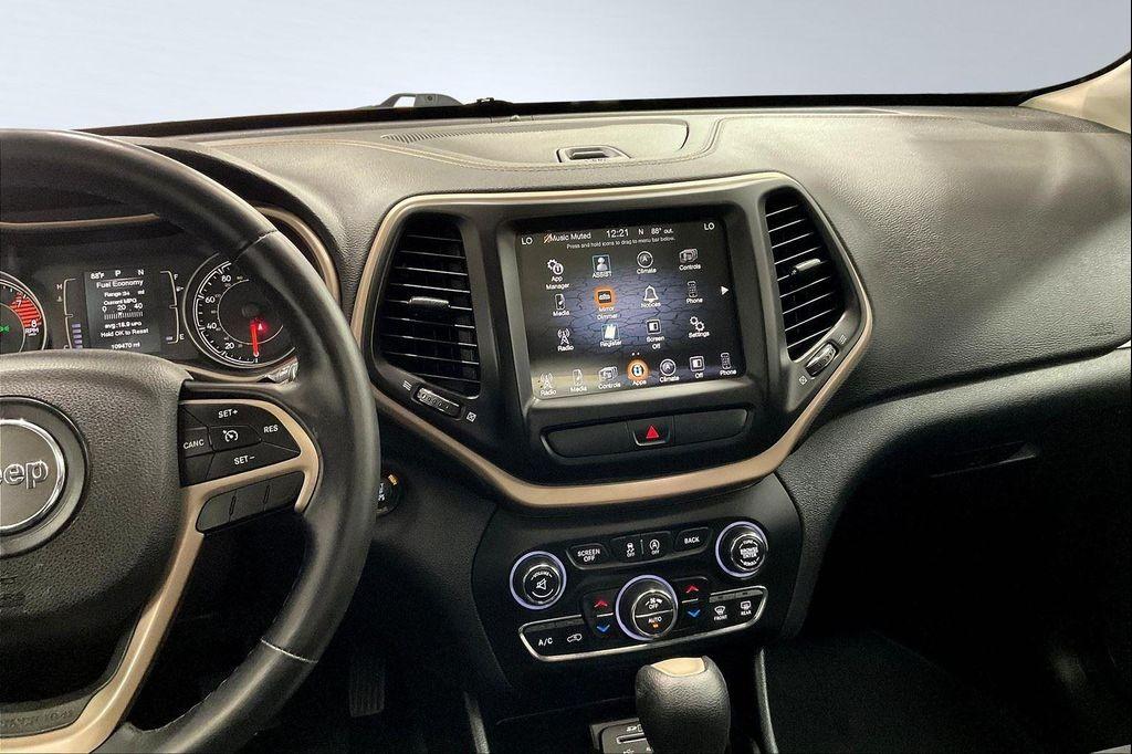 used 2016 Jeep Cherokee car, priced at $10,995