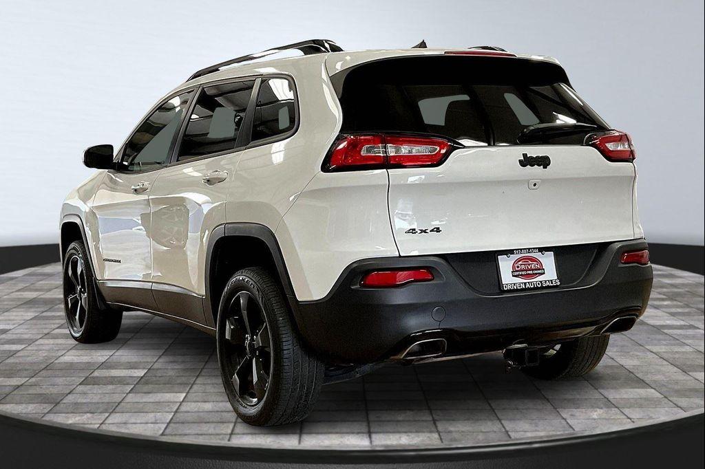 used 2016 Jeep Cherokee car, priced at $10,995