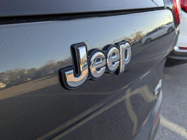 used 2014 Jeep Cherokee car, priced at $11,595