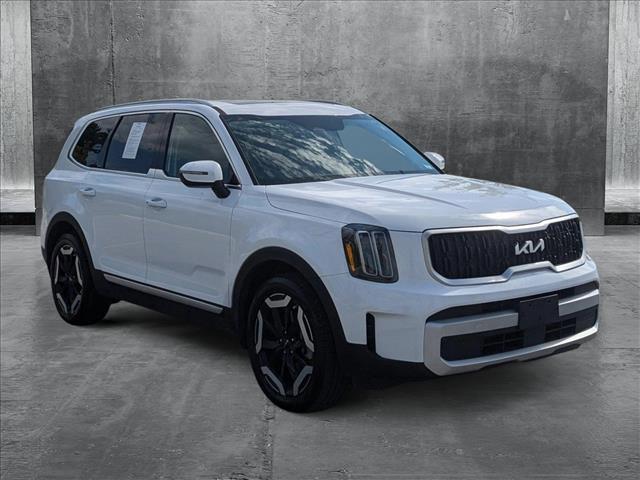 used 2025 Kia Telluride car, priced at $43,360