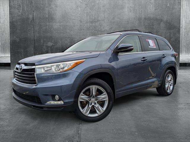 used 2014 Toyota Highlander car, priced at $17,793