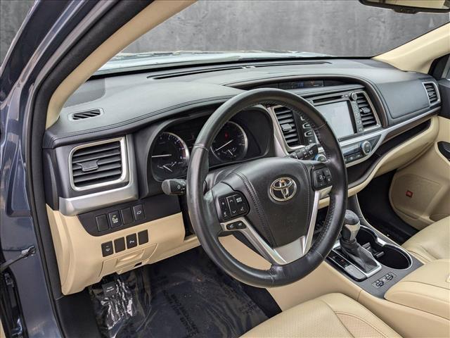 used 2014 Toyota Highlander car, priced at $17,793