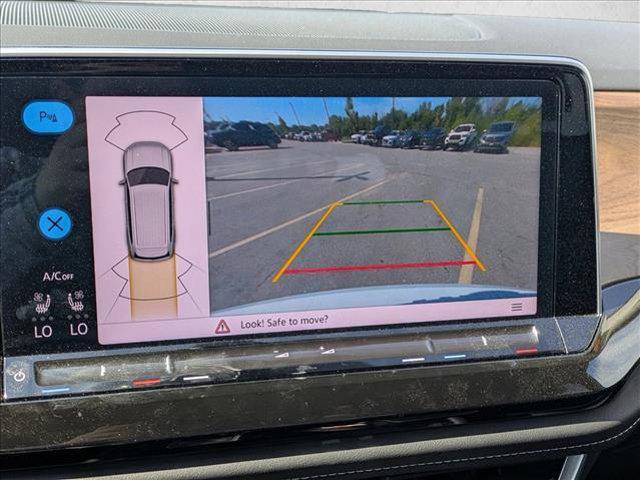 used 2025 Volkswagen Atlas car, priced at $32,998