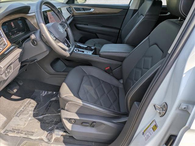 used 2025 Volkswagen Atlas car, priced at $32,998