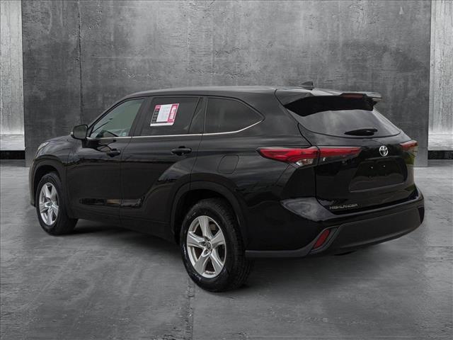 used 2023 Toyota Highlander car, priced at $33,477