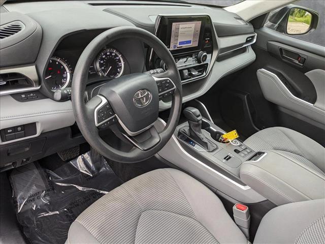 used 2023 Toyota Highlander car, priced at $33,477