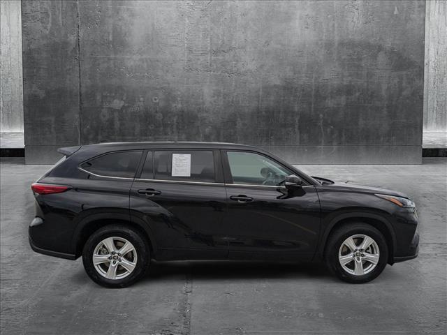 used 2023 Toyota Highlander car, priced at $33,477