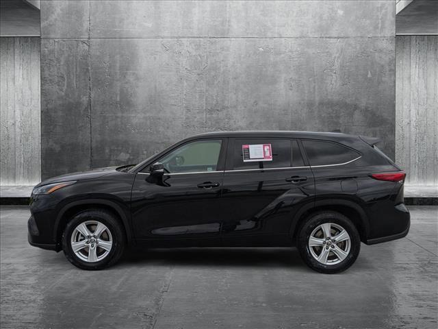 used 2023 Toyota Highlander car, priced at $33,477