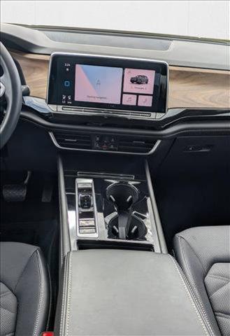 used 2025 Volkswagen Atlas car, priced at $33,498