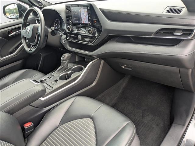 used 2021 Toyota Highlander car, priced at $31,471