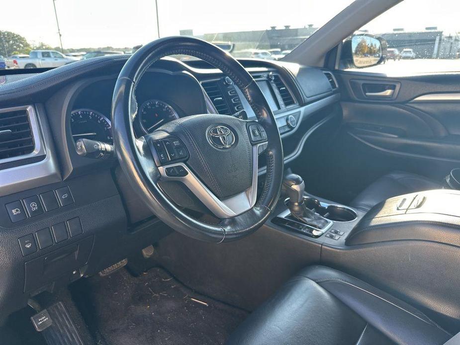 used 2017 Toyota Highlander car, priced at $21,991