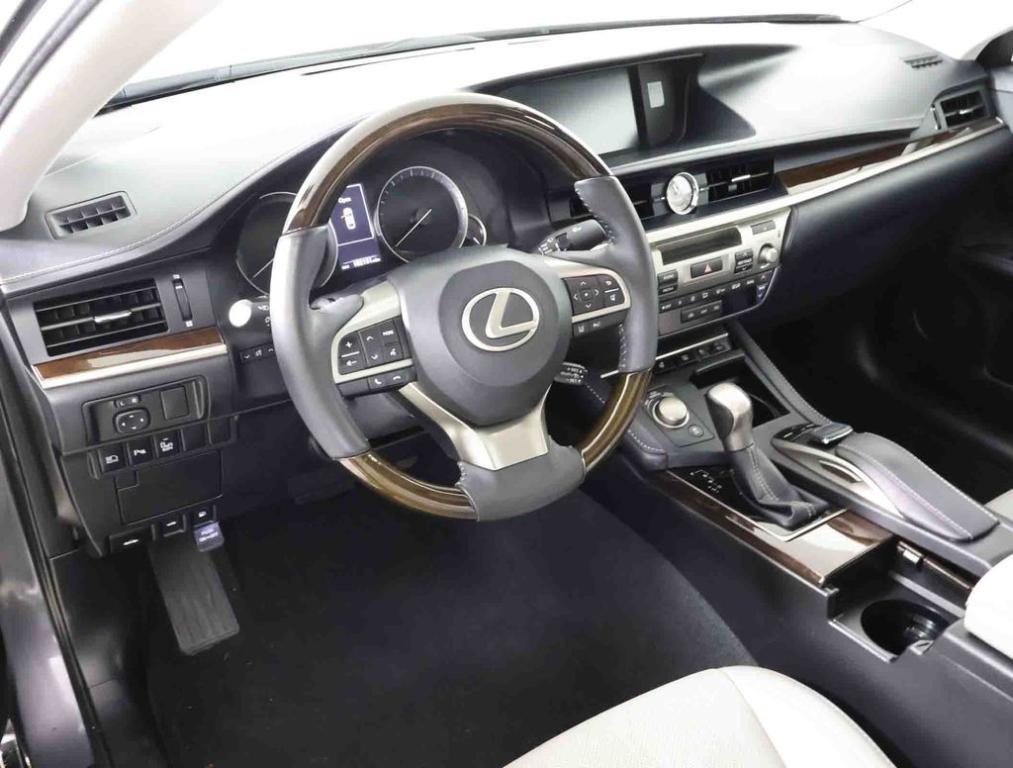 used 2016 Lexus ES 350 car, priced at $17,991