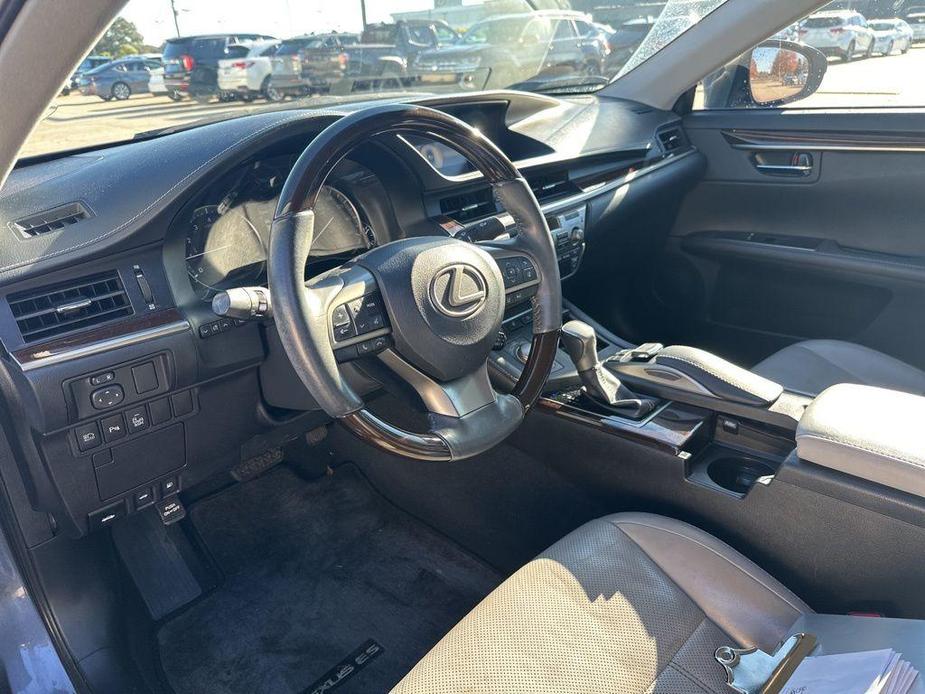 used 2016 Lexus ES 350 car, priced at $18,991