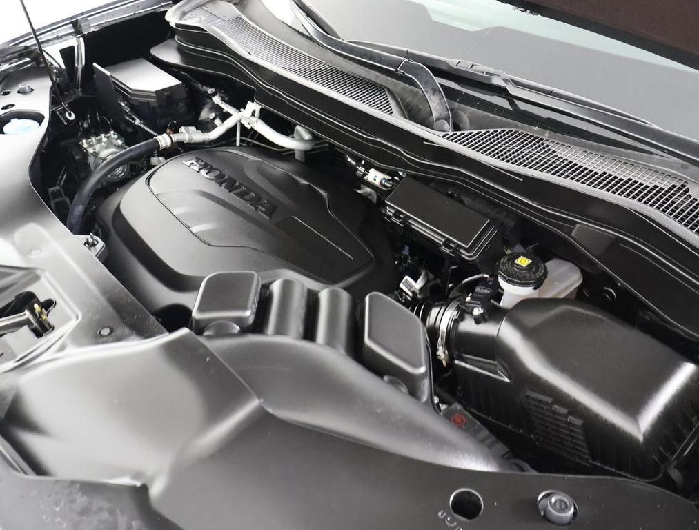 used 2025 Honda Ridgeline car, priced at $38,998