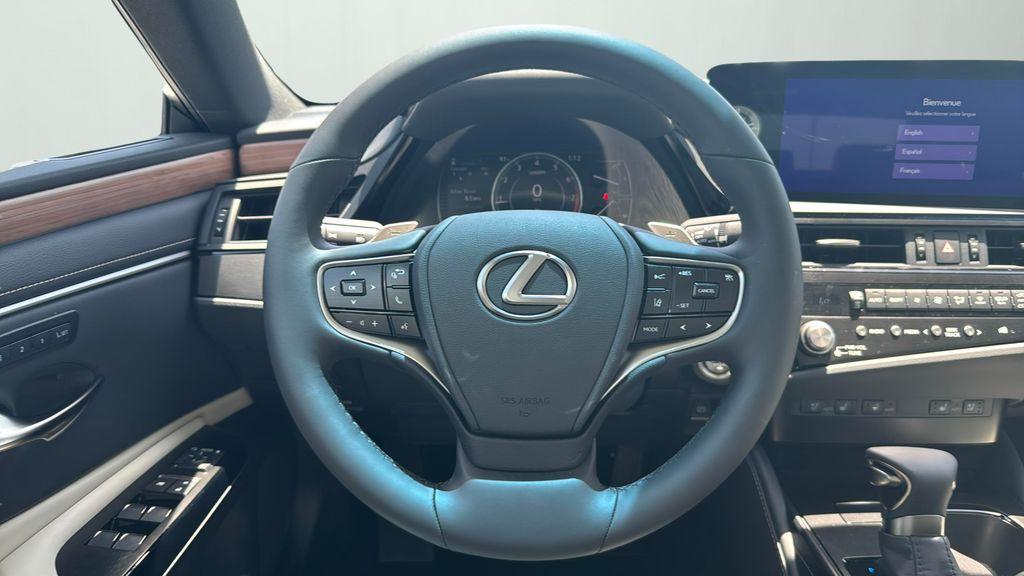 new 2025 Lexus ES 350 car, priced at $49,665
