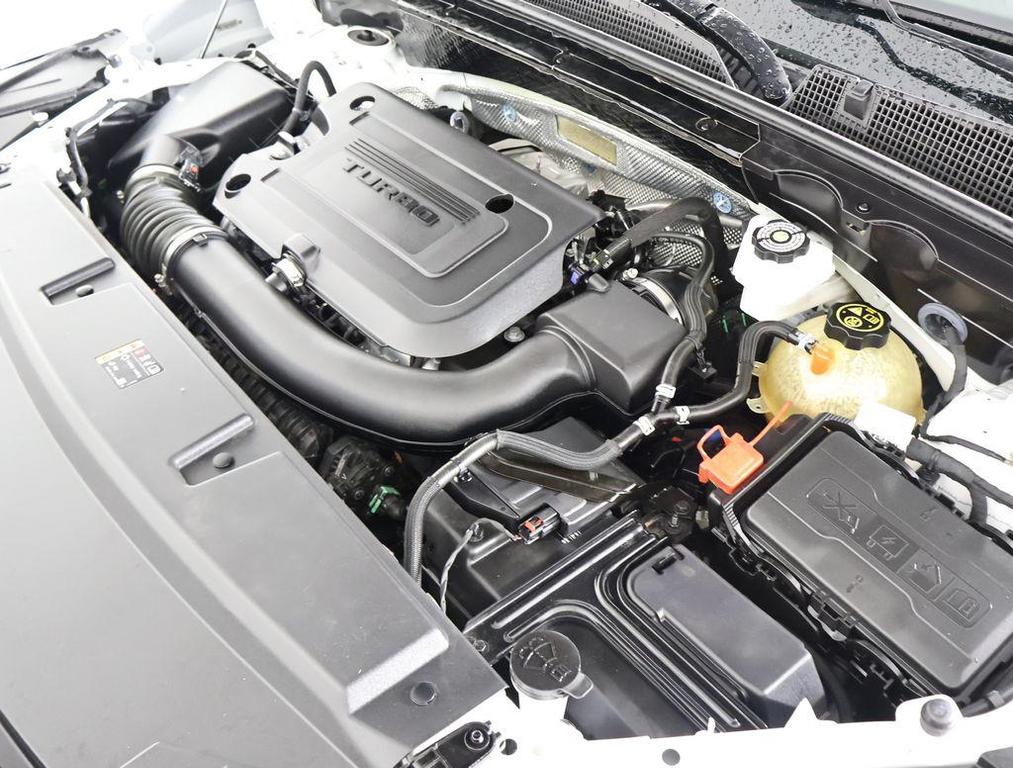 used 2022 Buick Envision car, priced at $25,995