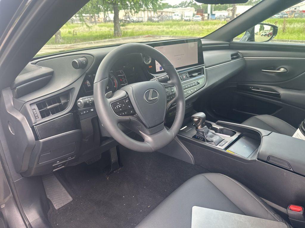 used 2025 Lexus ES 350 car, priced at $50,998
