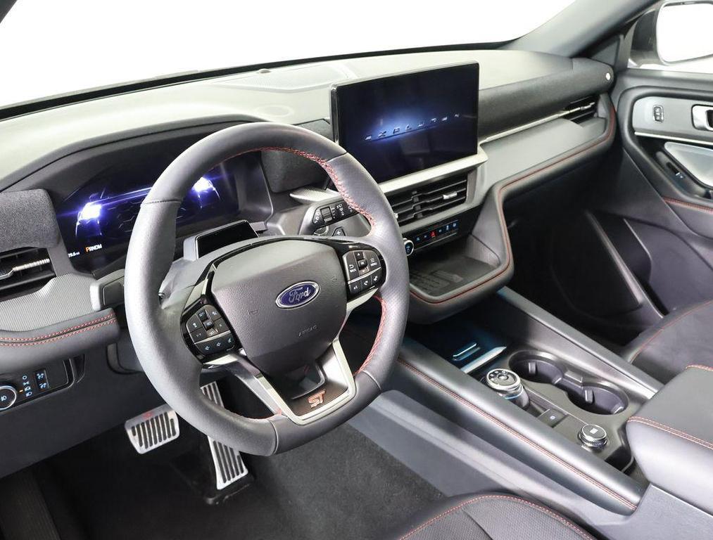 used 2025 Ford Explorer car, priced at $54,994
