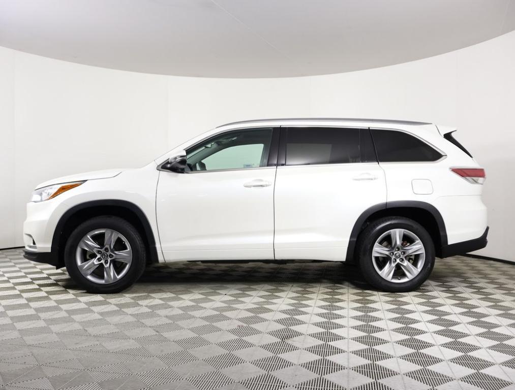 used 2016 Toyota Highlander car, priced at $19,991