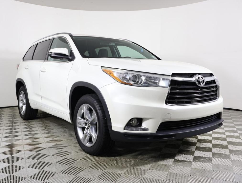 used 2016 Toyota Highlander car, priced at $19,991