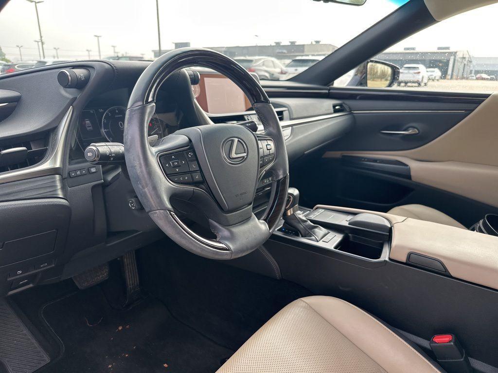 used 2021 Lexus ES 350 car, priced at $37,997