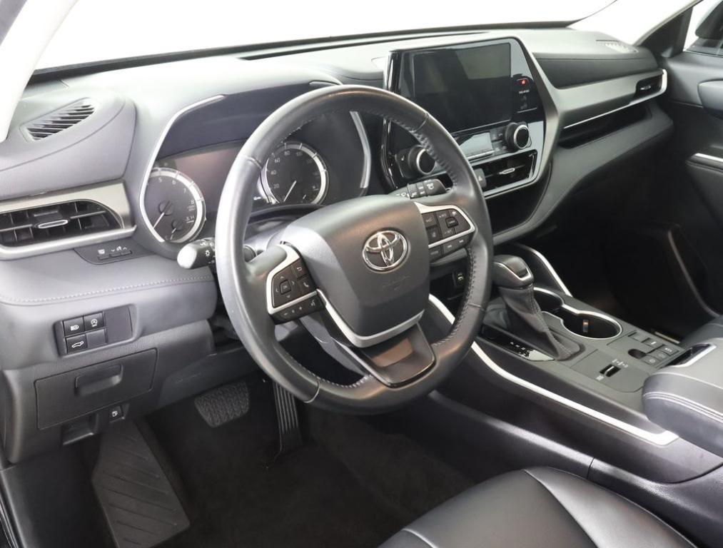 used 2023 Toyota Highlander car, priced at $37,992