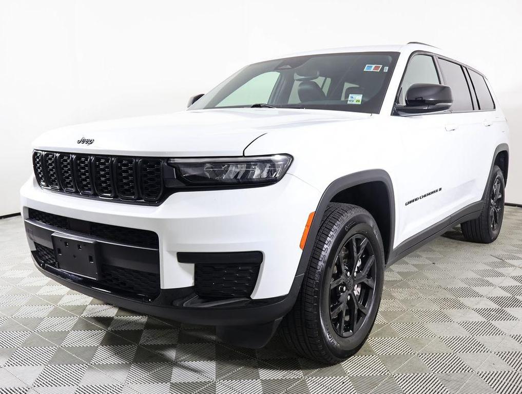 used 2024 Jeep Grand Cherokee L car, priced at $31,998