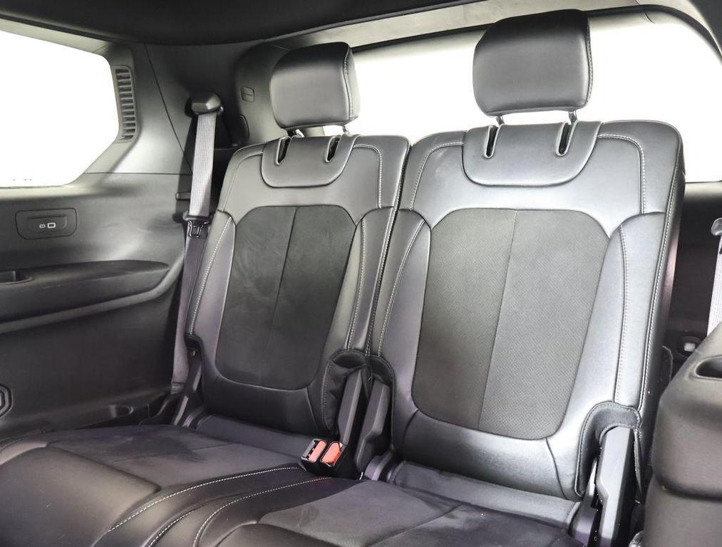 used 2024 Jeep Grand Cherokee L car, priced at $31,998