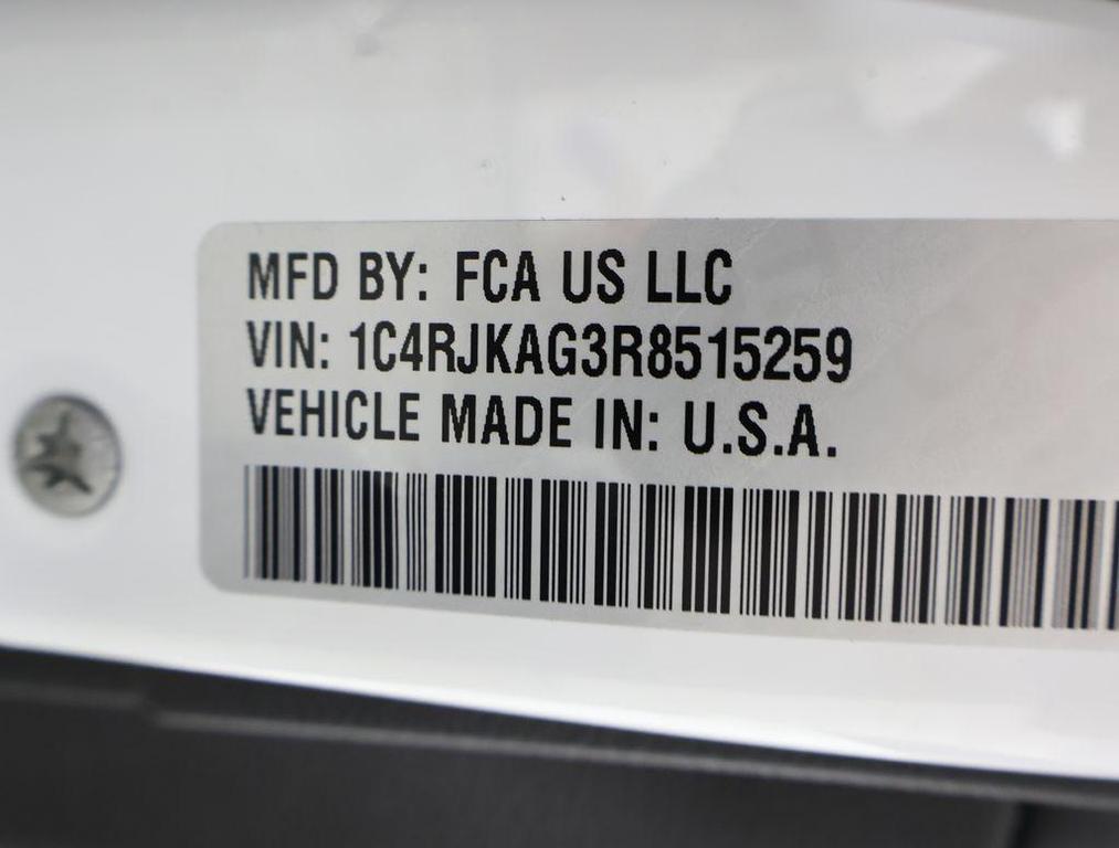 used 2024 Jeep Grand Cherokee L car, priced at $31,998