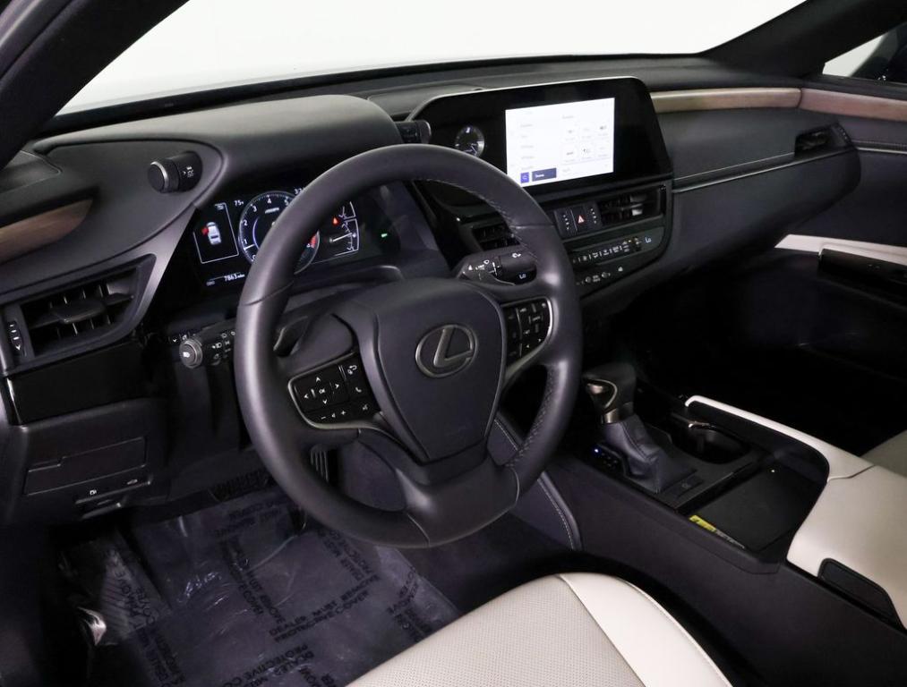 used 2024 Lexus ES 350 car, priced at $44,994
