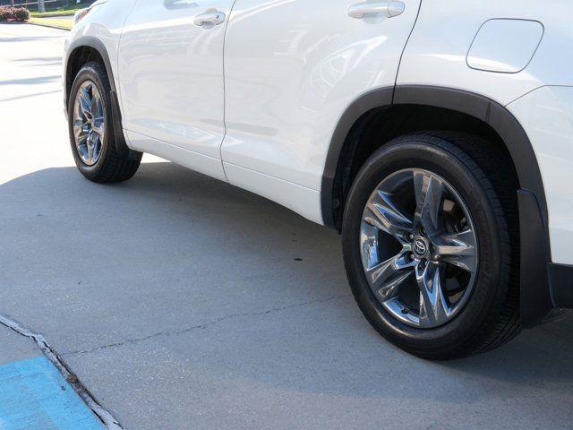 used 2019 Toyota Highlander car, priced at $27,991