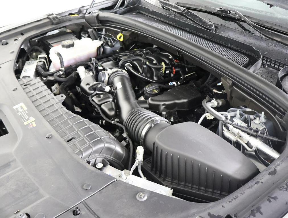 used 2024 Jeep Grand Cherokee L car, priced at $38,998